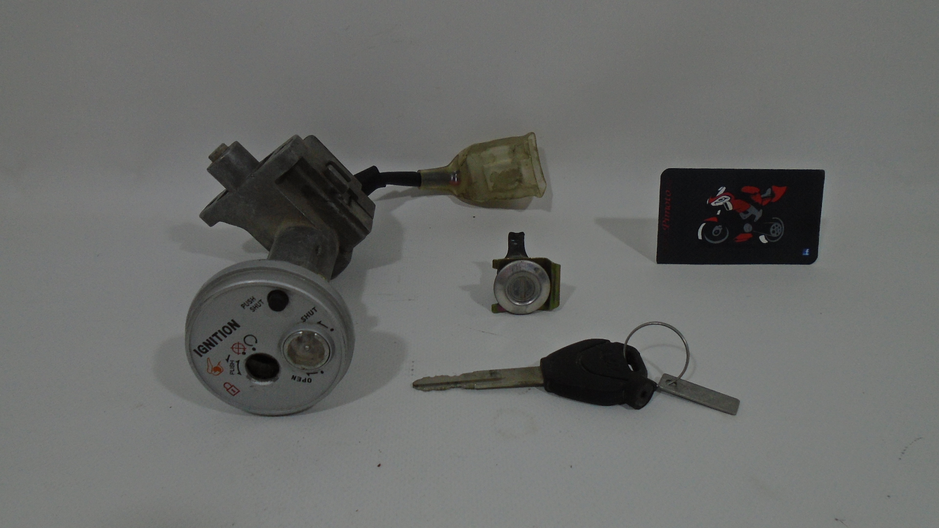 CONJUNTO DE CERRADURAS SYM MAXSYM 400